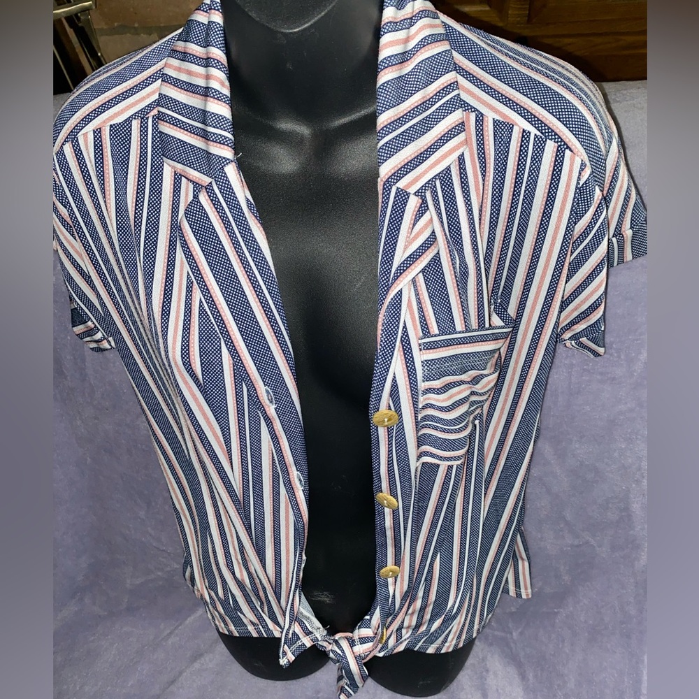 Striped Button top - Picture 4 of 5